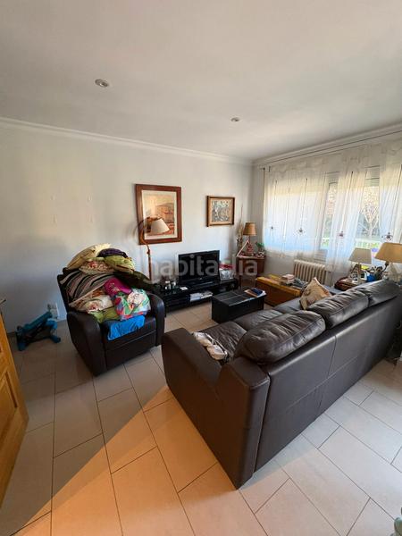 Foto aafff22a-111b-4fd9-b2d7-89b1fe324364. Maison jumelée avec chauffage parking dans Eixample Sud-Migdia Girona