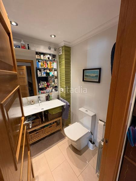 Foto b25f29c2-a686-43fa-a2cc-7db4e1ad0eca. Maison jumelée avec chauffage parking dans Eixample Sud-Migdia Girona