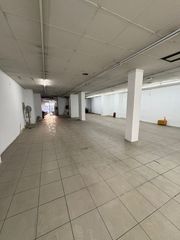 Alquiler Local Comercial  Carrer del carme. Local gran en lloguer al carrer del carme