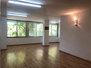 Rent Office space  Carrer de la creu. Local-despatx en lloguer al centre de girona