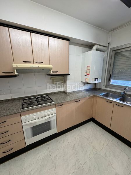 Foto 4f246de1-8e12-4232-b9f4-1515811e6612. Pis a Eixample Sud-Migdia Girona