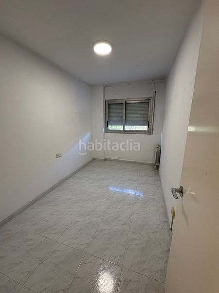 Foto b8ba158e-5d81-4bb2-8dfe-8414b870a4ea. Pis a Eixample Sud-Migdia Girona