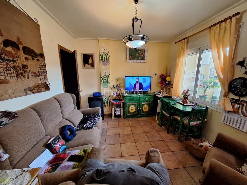 Foto 2cfc0b1e-8110-4081-b1bd-9b1f15dbf88e. Reihenhaus mit parking in Cárcer