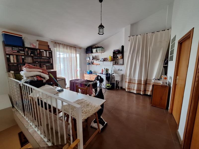 Foto 4f513a20-35aa-4b07-99de-4f96e3cd0bea. Reihenhaus mit parking in Cárcer