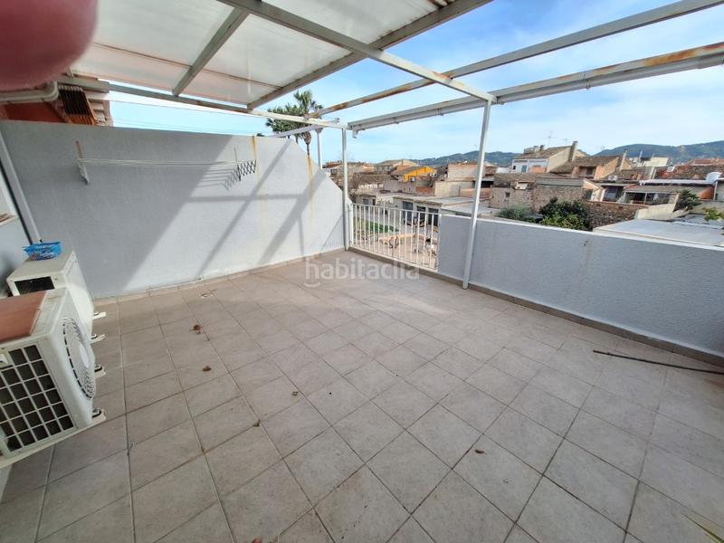 Foto 9306c643-e1b3-4b79-bcd5-4a4d201aeff6. Reihenhaus mit parking in Cárcer