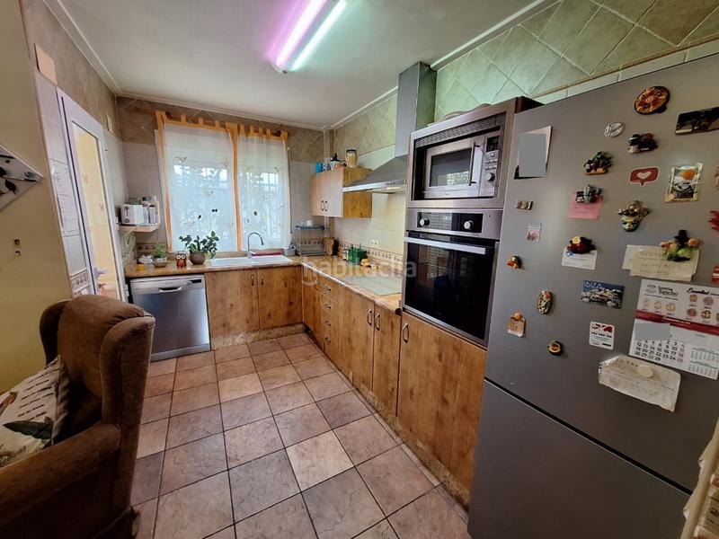 Foto c2cf0930-9953-48c2-b7de-ee3a21b77406. Reihenhaus mit parking in Cárcer