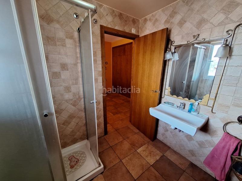 Foto f7f08e4d-6834-4ca3-ab01-668e4fb2aa45. Reihenhaus mit parking in Cárcer