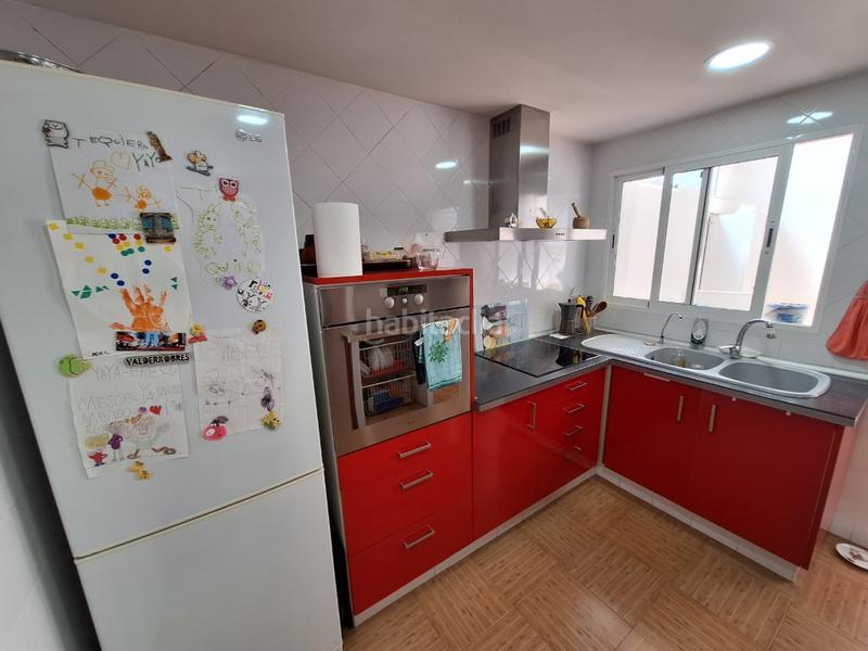 Foto 25701521-9dc4-4f4e-be09-a9c6bd0de4c3. Maison avec parking dans Benicull De Xúquer