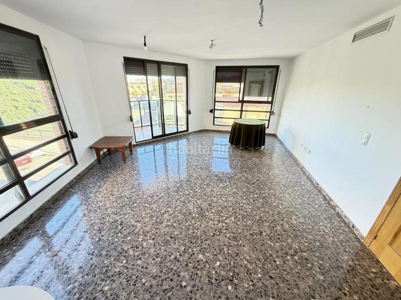 Foto fc9e19cc-1c18-45c9-8f26-11bb20a0e8c5. Pis amb aparcament a Alquenència - Venècia Alzira