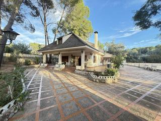 Chalet  Urbanizacion valletes bru. Chalet 5 habitaciones venta alzira