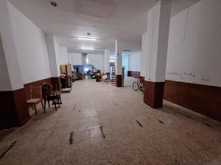 Local Comercial a Alquenència - Venècia