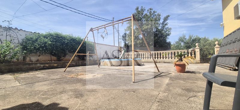 Foto 2814a4d9-1f46-4eed-9a53-95996d1e5de8. Casa amb piscina a Alginet