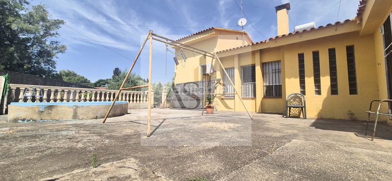 Foto 80ab0411-5d3d-4366-ac72-0044620cb555. Casa amb piscina a Alginet