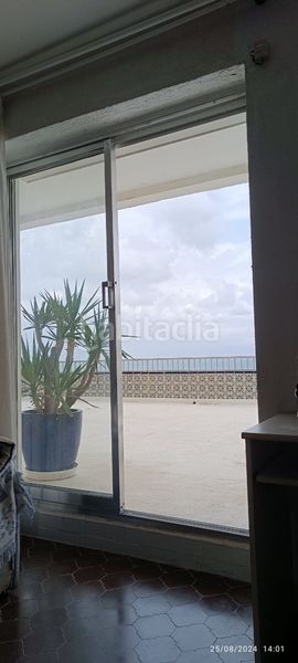 Foto b43f84a6-237e-4119-816e-589bc876957d. Pis a El Faro Cullera