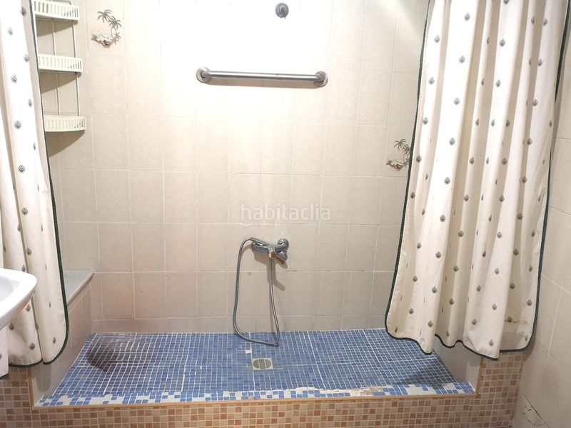 Foto 0faa4b22-3aff-4d1e-b932-340dbc7a417f. Casa adossada a Benimuslem
