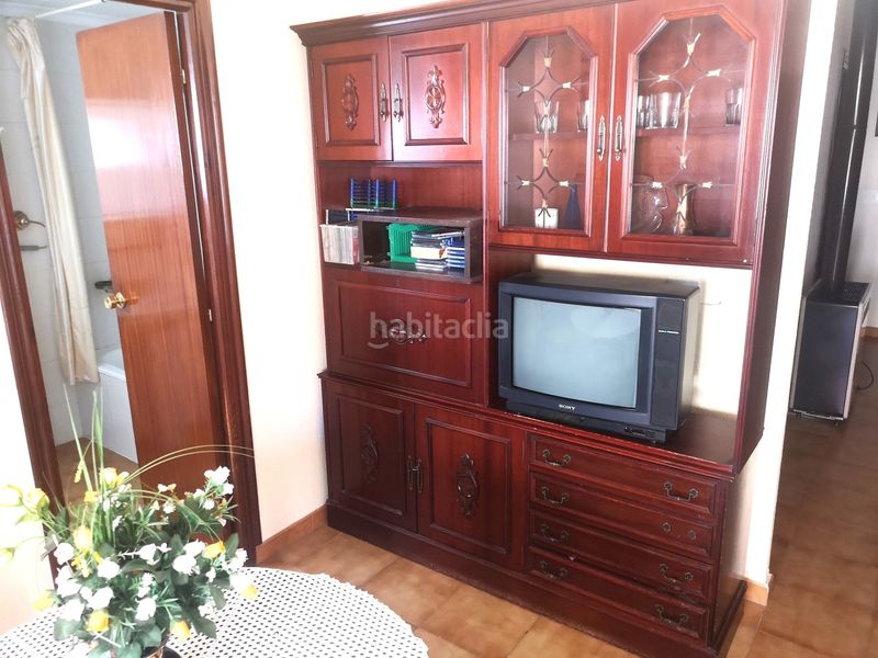Foto 5ef6f3f4-c443-4522-96be-23dcbc9f4d44. Casa adossada a Benimuslem