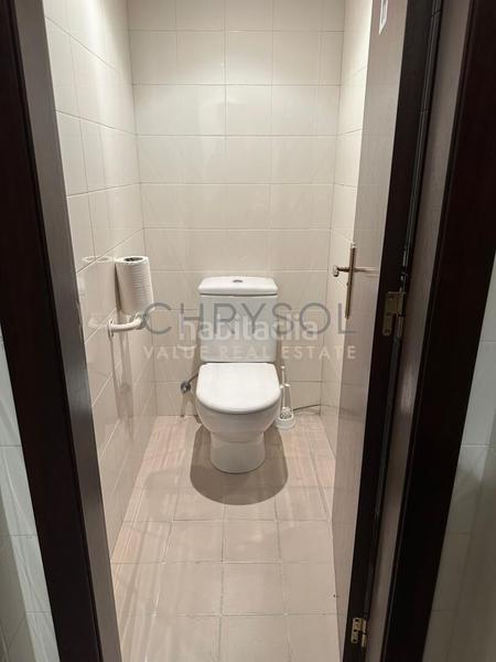 Foto a5921d6a-df4d-470e-a27b-8b36ee841f15. Local comercial local en venta en sant gervasi. en Barcelona