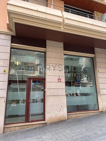 Foto cfec949f-84fc-481f-97b1-0177d98f0ac7. Local comercial local en venta en sant gervasi. en Barcelona