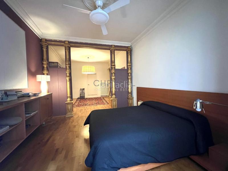 Foto 1a564d48-c09a-4bea-bab8-fe258b50aa8d. Piso espectacular principal con gran terraza en venta. en Barcelona