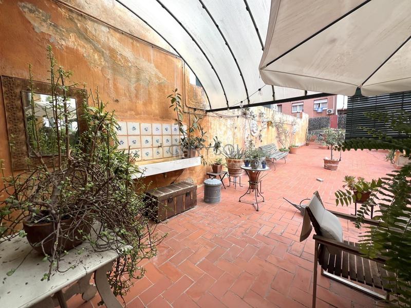Foto a4c8fa89-8df6-4d2f-9379-36d726e4985a. Piso espectacular principal con gran terraza en venta. en Barcelona