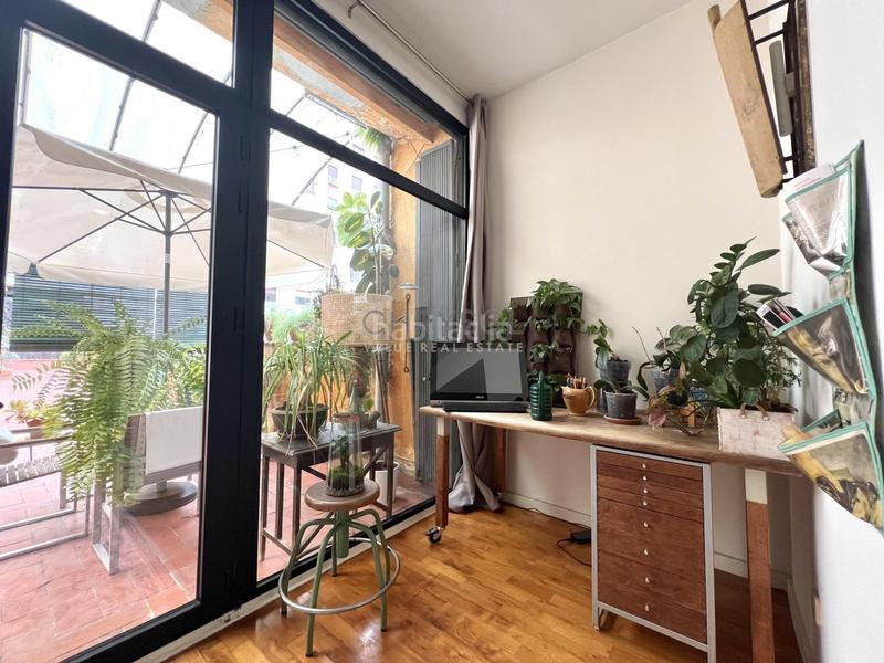 Foto f39f6139-6849-488c-82d1-4b746109a195. Piso espectacular principal con gran terraza en venta. en Barcelona