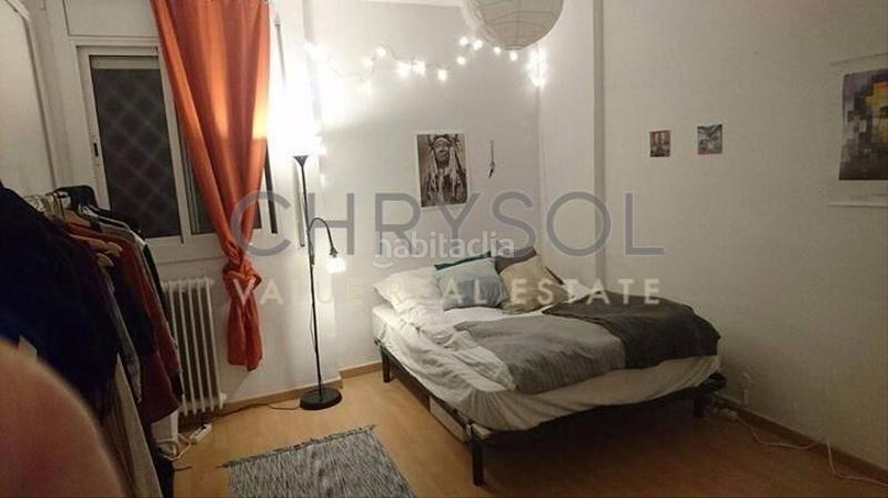 Foto 7b4d3d79-f396-4d04-8e93-3b894c7d1c3d. Piso  en venta a reformar. en Fort Pienc Barcelona
