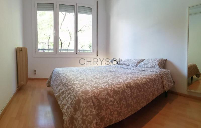 Foto 99c8aa48-2ac4-42cc-a60b-53cf4645edfe. Piso  en venta a reformar. en Fort Pienc Barcelona