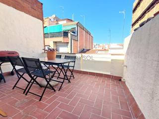 Piso  Carrer massens. Vivienda con gran potencial en el corazón de gràcia.