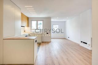 Appartamento  Calle rector triado. A estrenar con terraza de 40m en sants.