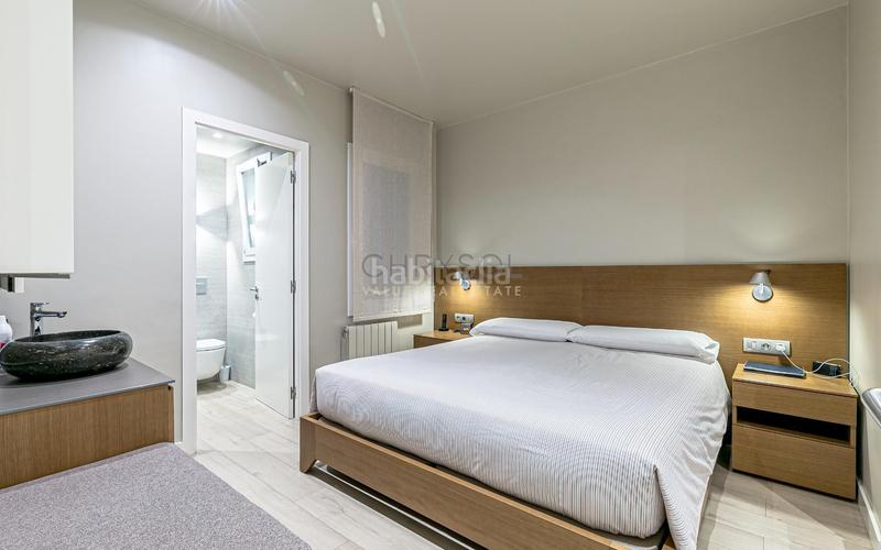 Foto 5d351577-8e3f-405d-ac15-50738daf1656. Piso  totalmente reformado en venta. en Dreta de l´Eixample Barcelona
