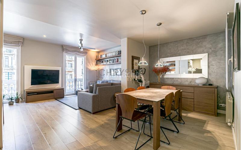 Foto ee1c367c-1028-4f4f-8d67-6545149bd8d6. Piso  totalmente reformado en venta. en Dreta de l´Eixample Barcelona