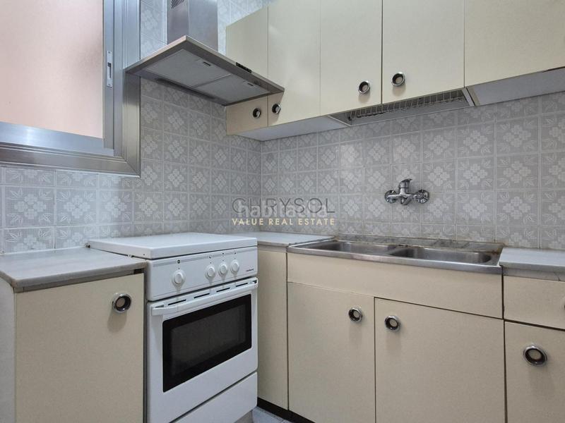 Foto 4111a9ef-9119-4bd4-892a-431e354a9a7f. Piso  a reformar en venta. en La Nova Esquerra de l´Eixample Barcelona