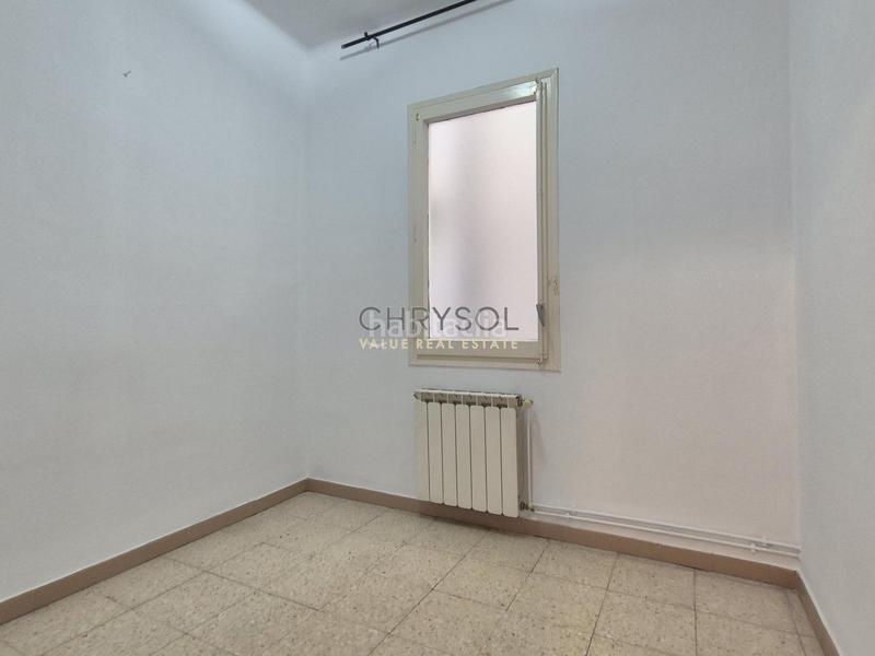 Foto e660944e-14e7-42a6-8bbf-6761d728de78. Piso  a reformar en venta. en La Nova Esquerra de l´Eixample Barcelona