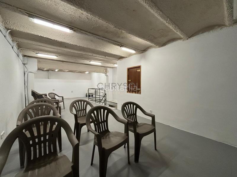 Foto 44867192-168b-474f-bc68-64e1fd9121ea. Local comercial  diáfano en zona prime junto al hospital clínic. en Barcelona