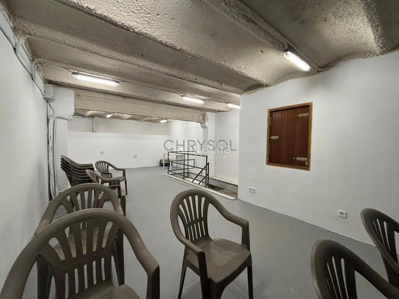 Foto a7038914-fe7b-4e41-9618-67f88bfe458b. Local comercial  diáfano en zona prime junto al hospital clínic. en Barcelona