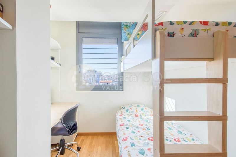 Foto 47132ed2-e8eb-4310-aa1f-8f3bf77b231e. Pis amb calefacció piscina a Poblenou Barcelona