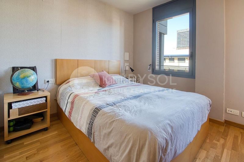 Foto 64a0c531-949e-4cfb-aa53-7bf24c529bb0. Pis amb calefacció piscina a Poblenou Barcelona