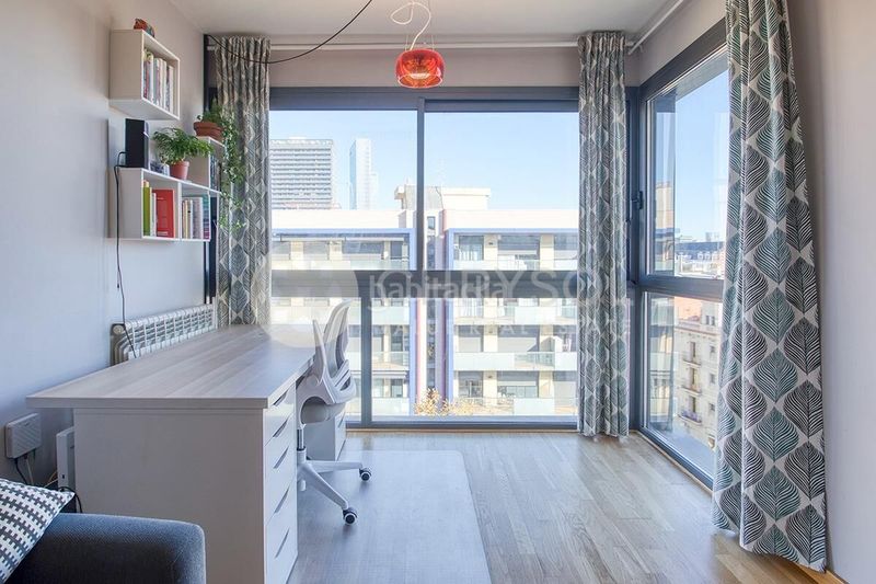 Foto 82a92c30-7590-4b35-9b78-fd5baa3e30a7. Pis amb calefacció piscina a Poblenou Barcelona