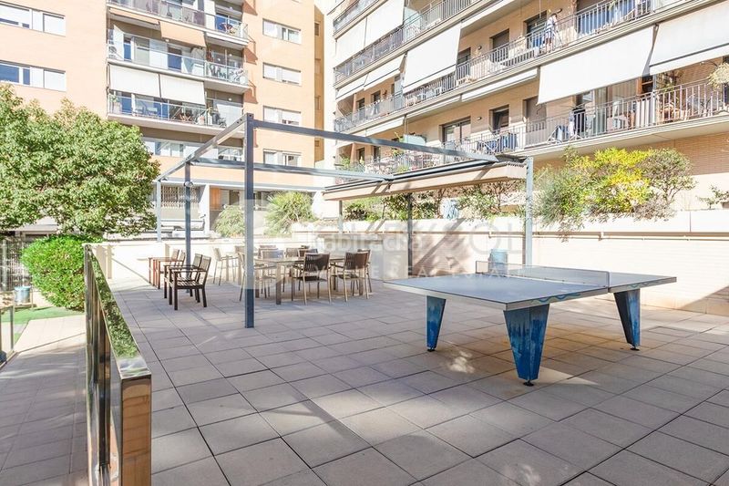 Foto 86e77939-e936-4a97-8d0c-541719a68915. Pis amb calefacció piscina a Poblenou Barcelona