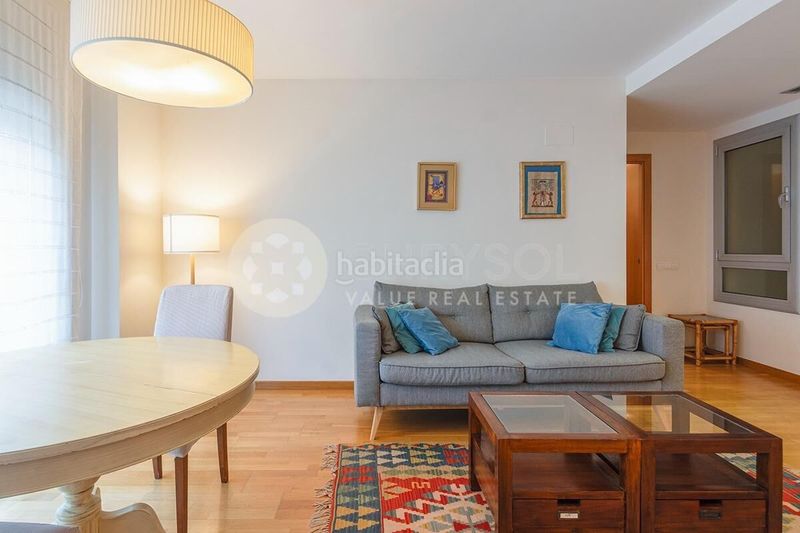 Foto 01f8a29f-4bef-472f-8138-f95e649648e5. Pis a Sant Antoni Barcelona