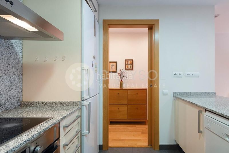 Foto 862e89c2-d0f0-4b29-aeb2-08bacfa145c7. Pis a Sant Antoni Barcelona