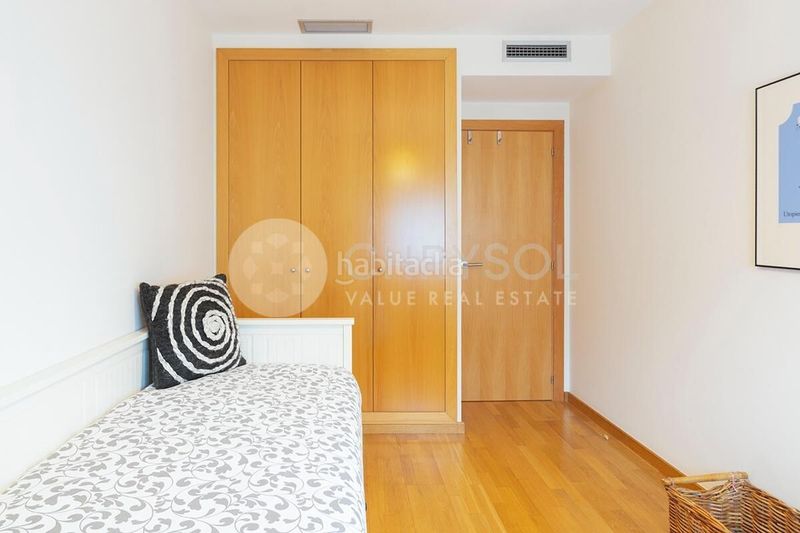 Foto 8cba0dff-975c-4c9f-bbec-9424c0aef6a4. Pis a Sant Antoni Barcelona