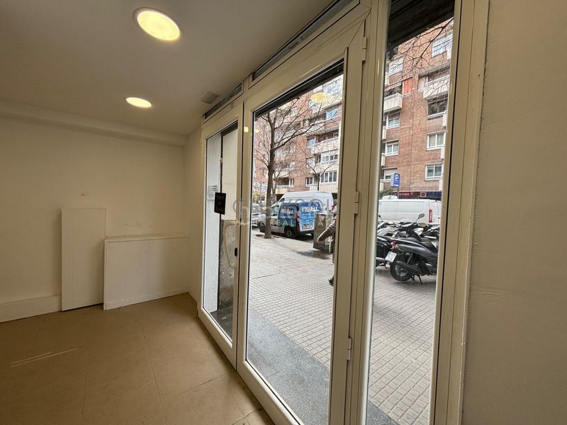Foto 1540148d-1bfc-47ea-afe4-dccfa9ec88ce. Local comercial a Sant Antoni Barcelona