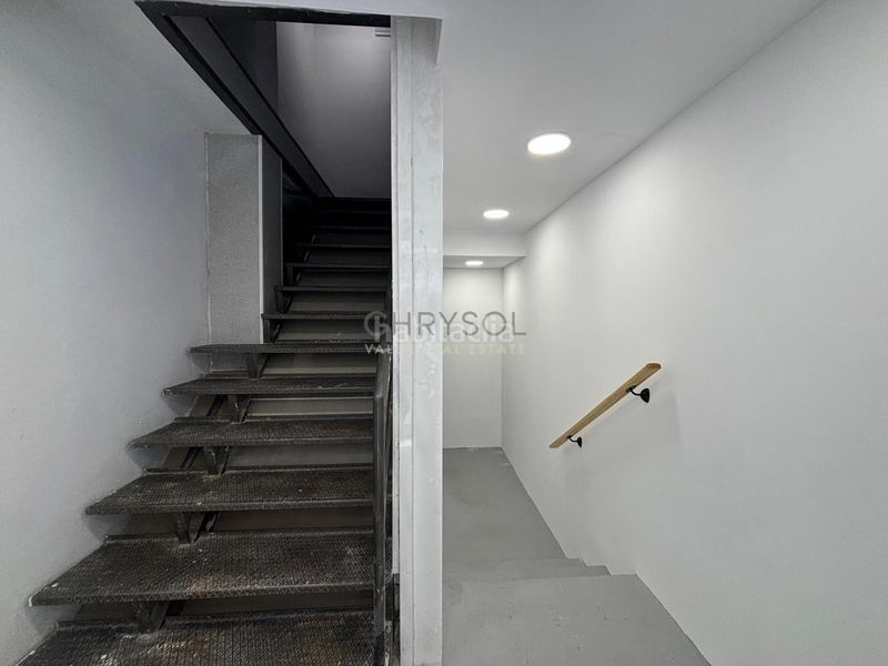 Foto 2d5529e5-fa3d-443f-a267-7ba4c59335cf. Local comercial a Sant Antoni Barcelona