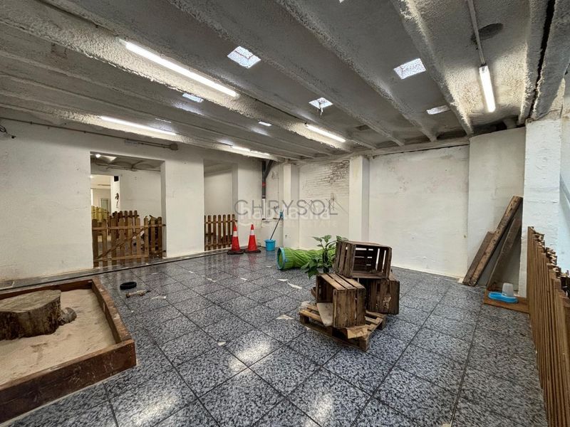 Foto 9923c103-a0c2-43f5-ac0f-236e61abe67f. Local comercial a Sant Antoni Barcelona
