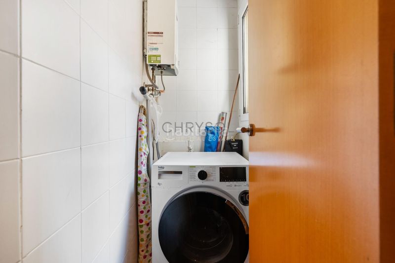 Foto da51e7ae-a51c-4fed-a2c4-02128533453e. Pis amb calefacció a Raval Barcelona