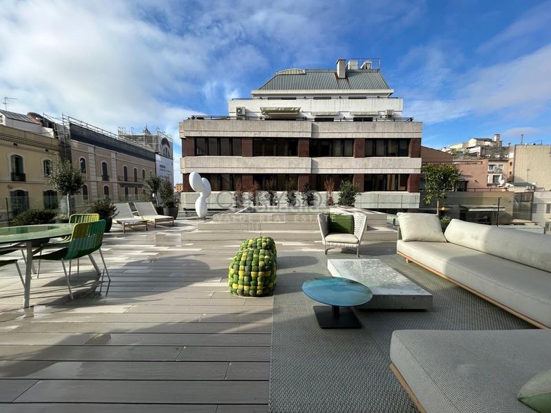 Foto 16ba6c75-d93c-4a27-96f3-fea6761f9bb6. Pis amb piscina a Vila de Gràcia Barcelona