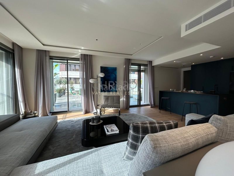 Foto 79d90c5c-d556-4cb2-97e3-0f5498f3d267. Pis amb piscina a Vila de Gràcia Barcelona