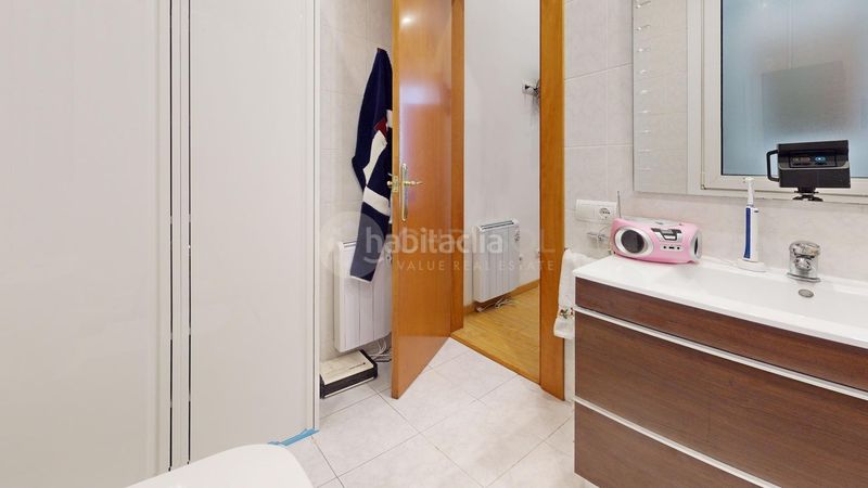 Foto e0d04abe-b2ce-4aa3-b723-8dd4bb27f4c8. Pis amb calefacció a Dreta de l´Eixample Barcelona