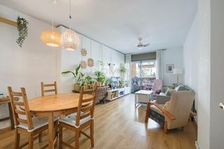 Flat  Valencia. Acogedor piso de cuatro dormitorios, ideal familias.